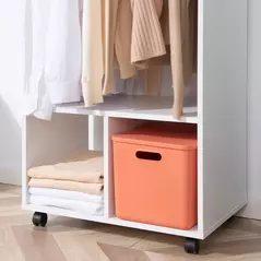 HOMCOM Open Wardrobe on Wheels, Bedroom Wardrobe with Clothes Hanging Rail, 2 Storage Shelves, Mobile Garment Rack for Cloakroom, Hallway, White - 9