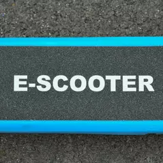 HOMCOM Electric Scooter for Kids 6+, Foldable E Scooter, Up to 8 KM/H, Maximum Range 6 KM, Adjustable Height, Blue - 9