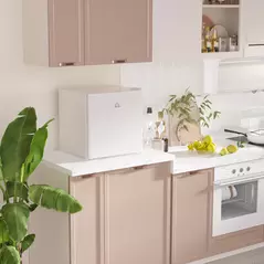 HOMCOM 46 Litre Table Top Mini Fridge, Small Fridge with Ice Box, Reversible Door, Adjustable Temperature and Legs for Bedrooms, Home Office, Cream - 2