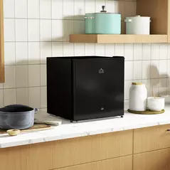 HOMCOM 46 Litre Lockable Countertop Fridge - Black - 2