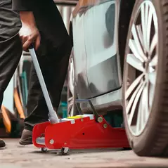 HOMCOM Low Profile Jack, Hydraulic Racing Floor Jack, 8-38cm Lifting Range, 2.5 Ton Capacity, Red - 2