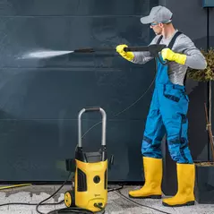 Outsunny 1800W 150-Bar Pressure Washer, with Adjustable Nozzle - Yellow - 2