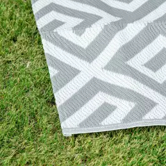 Outsunny Outdoor Rug Reversible Mat Plastic Straw Rug Portable RV Camping Mat for Garden Picnic Indoor, 152x243cm, Light Grey - 8