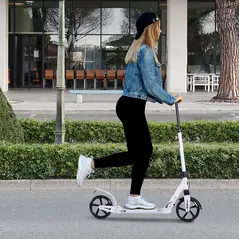 HOMCOM Folding Kick Scooter, Adjustable Ride On Scooter with 200mm Big Wheels and Double Shock Absorption, Urban Scooter for 14+ Teens Adult, White - 1