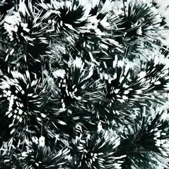 HOMCOM 4ft Artificial Prelit Christmas Tree, Snow Xmas Tree with Colourful LED Lighting Fiber Optics, Green White - 9