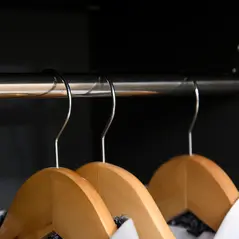 HOMCOM Modern Wardrobe Cabinet Wood Grain Sticker Surface with Shelf, Hanging Rod and 2 Drawers 90x50x190cm - 8