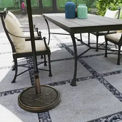 Outsunny 12kg Resin Garden Parasol Base, Round Umbrella Base, Heavy Duty Sun Umbrella Base for 32, 38, 48 mm Umbrella Poles for Deck Poolside, Bronze Tone - 8