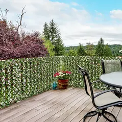 Outsunny 2pc Expanding Garden Trellis, 2 x 1m Faux Decorative Privacy Fence with Artificial Leaves, Privacy Screen Greenery Walls for Garden Balcony, Eucalyptus Leaves - 2