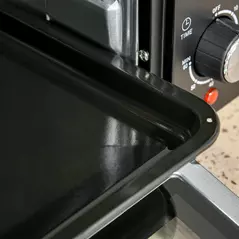 HOMCOM 21L Mini Countertop Oven, 100°C-230°C Adjustable Temp - Black - 9